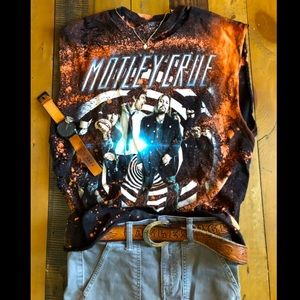 Vintage Distressed Motlëy Crüe Shirt